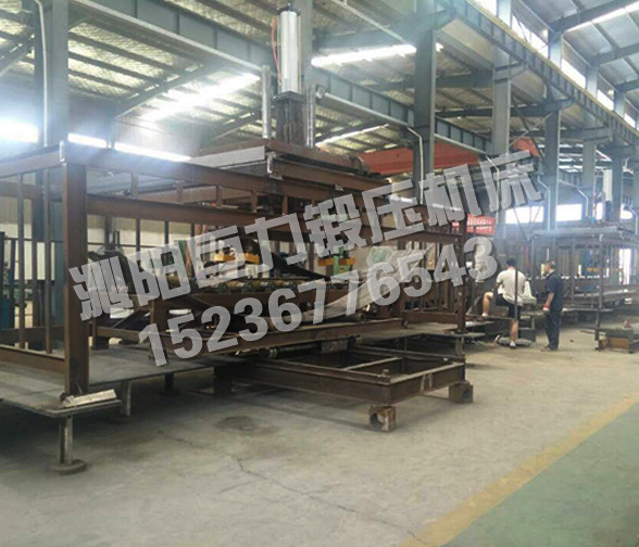 驢頭板專用卷板機(jī)